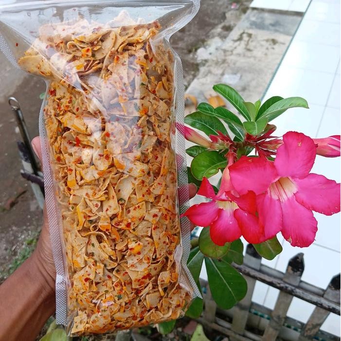 

New [PO] basreng daun jeruk pedes 500grm Food Snacks