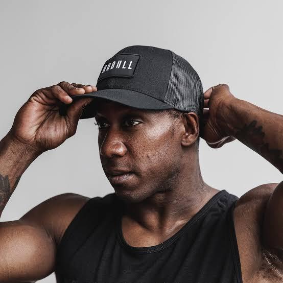 CURVED BRIM HAT NOBULL