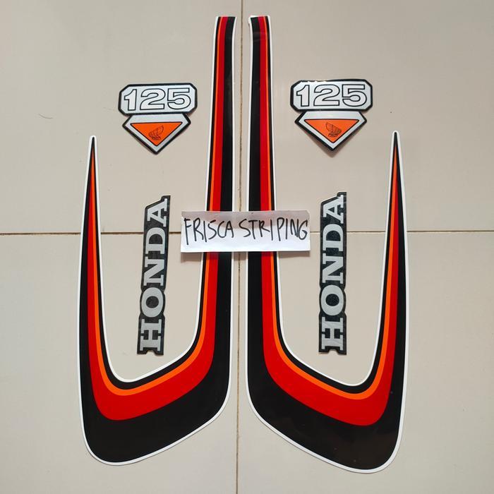 Ada Stok striping stiker cb 100 cb125 hitam merah 1976 76