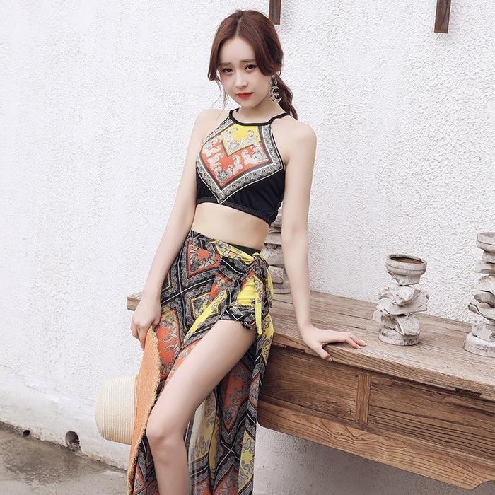 READY Zavanese Bikini One Set Anora Isi Rok Panjang Top Bikini dan Celana Boxer Swimsuit nita