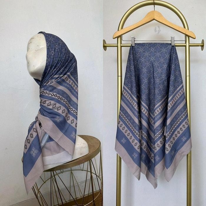 ow1p- Hijab Segi Empat Voal Sublime Motif Kode 103 Denim