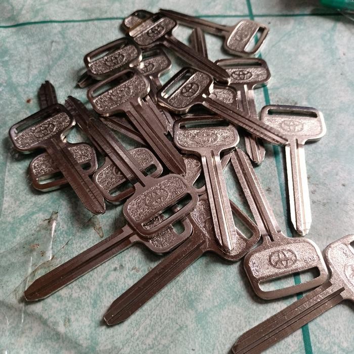 Jual Anak Kunci Duplikat Toyota Kijang Kapsul 7K Avanza