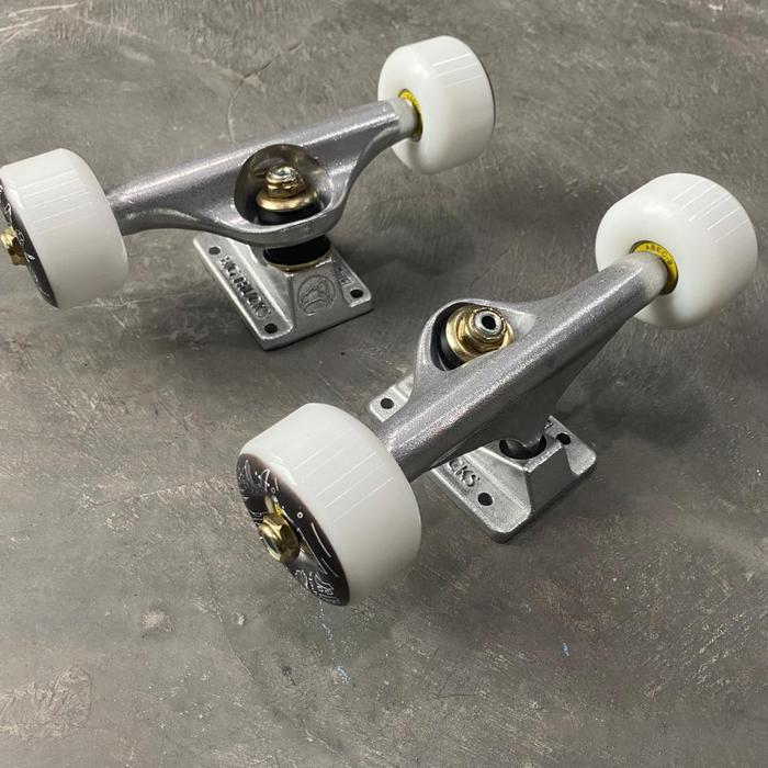 Skateboard lengkap Puppets Fullset trucks bearings