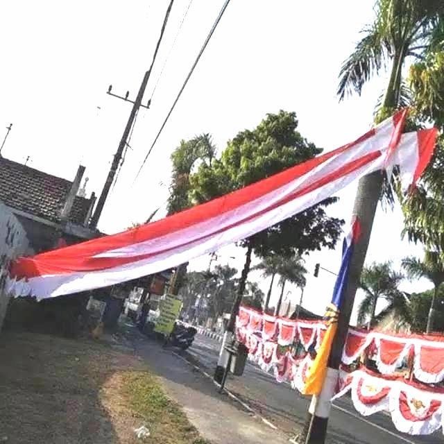 sxo3- Bendera Umbul Umbul Merah Putih / Layur Merah Putih / Bagdrop Merah Putih / Layur