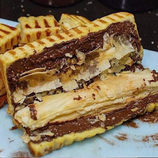 Supplier UMKM Puff Pastry Stick Isian Roti Panggang Bakar Bandung