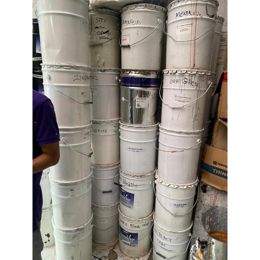 Ember Kaleng Kosong Cat Bekas 20kg Pail