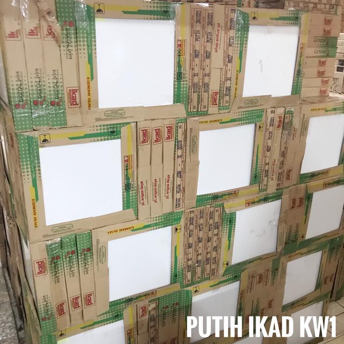 Keramik 40X40 Putih Polos (Glossy) / Keramik 40X40 Putih Polos / Keramik Lantai Ruang Tamu / Keramik
