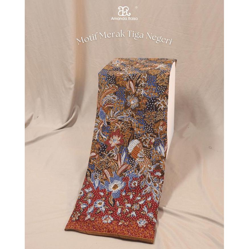 KAIN BATIK METERAN POTONGAN MOTIF MERAK TIGA NEGERI
