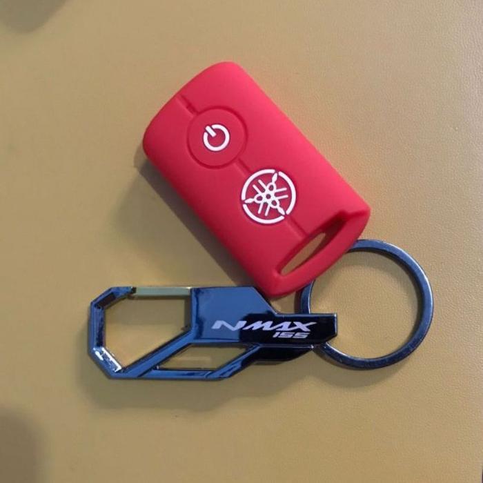 Paket Gantungan Kunci Logo Nmax + Cover Silikon Remote Nmax New Nmax