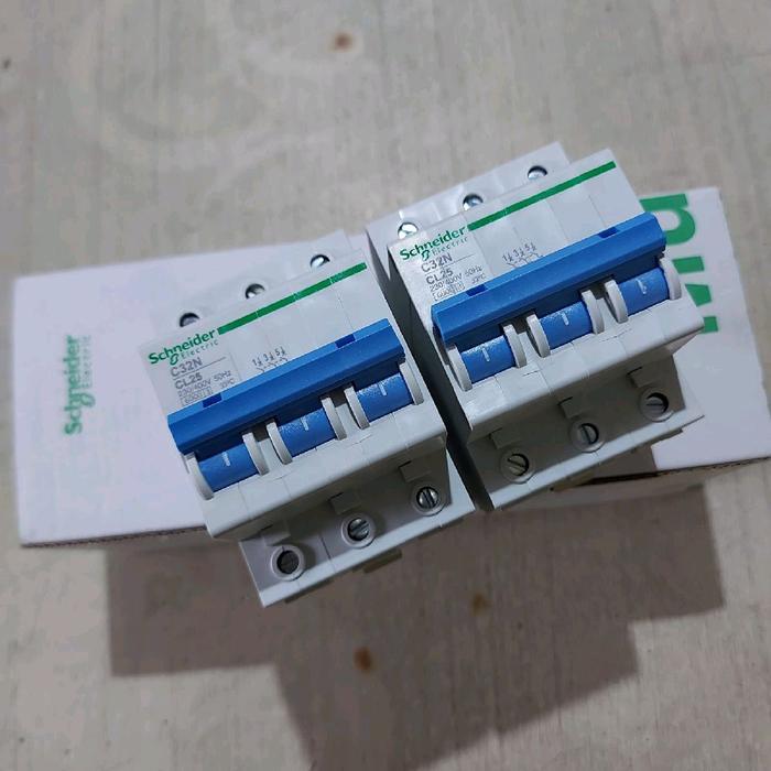 Mcb 25A Schneider 3Phase Biru Original Pln