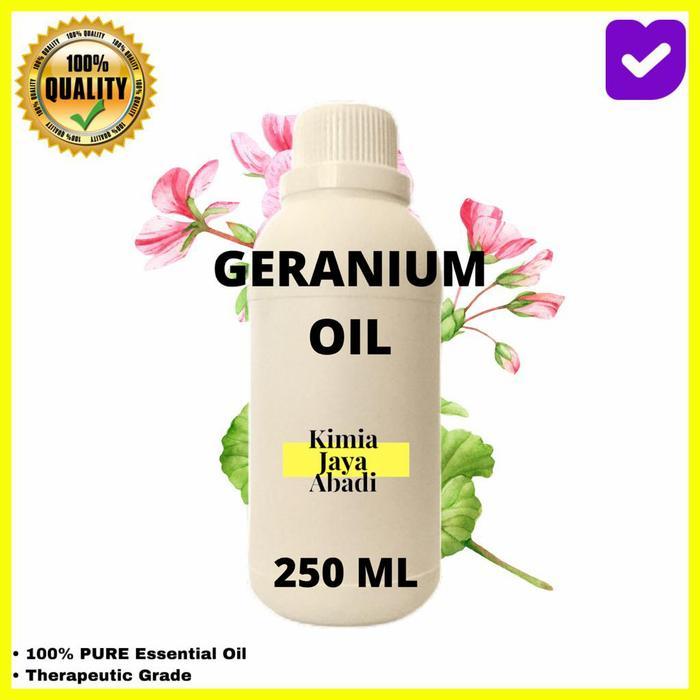 Geranium essential oil / Minyak atsiri geranium 250 ML MURNI