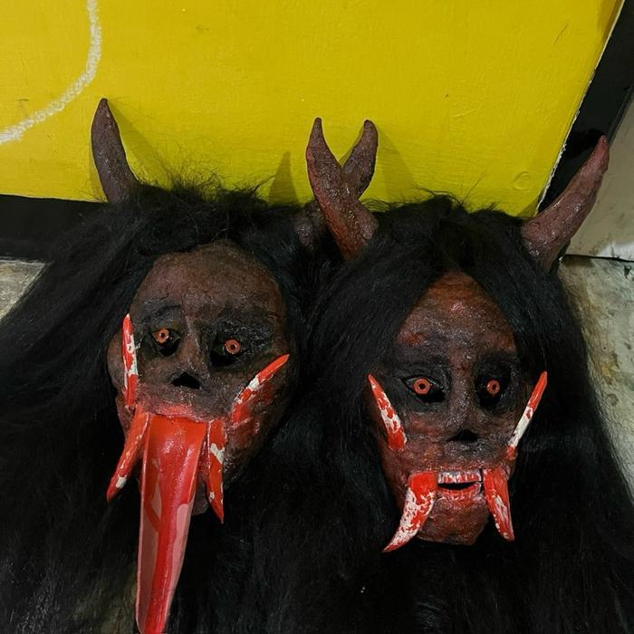 topeng hantu genderowo seram