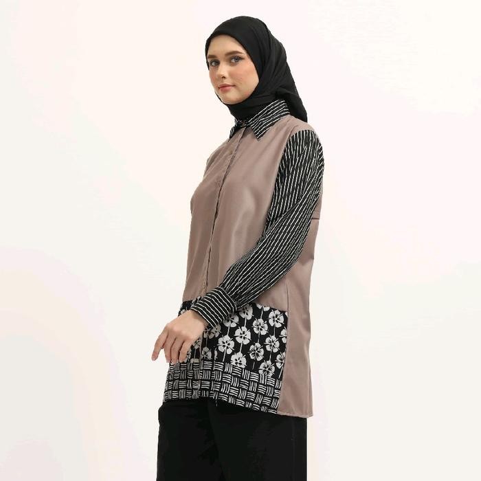 Saiara Vega Kemeja Batik Kombinasi Katun Toyobo