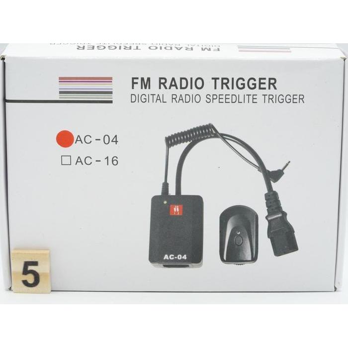 Fm Radio Trigger Wireless Ac-04 Digital Radio Studio Speedlite Ac - 04 Fm Radio Trigger Wireless