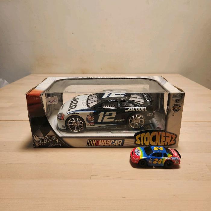 NASCAR DIECAST HOT WHEELS NO 12 NOS