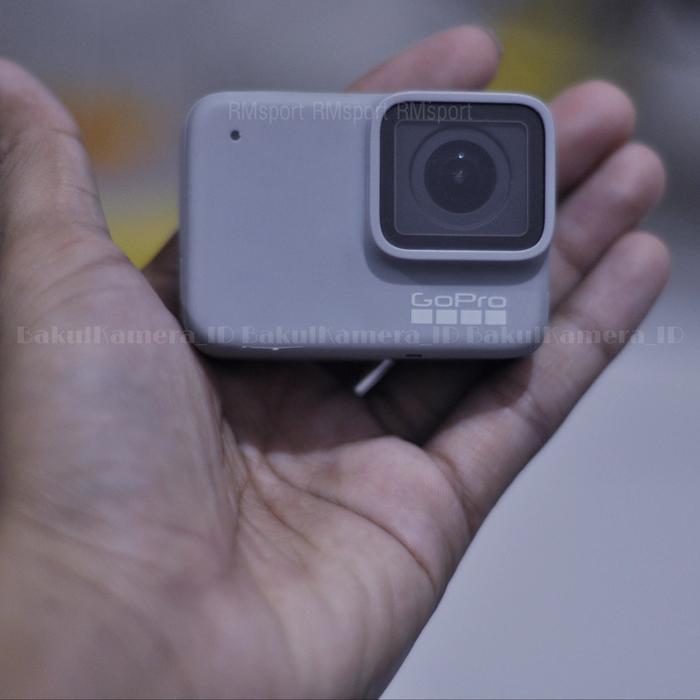 GoPro Hero 7 White Edition 10 MP 1080 30 FPS Action Camera Gopro Hero