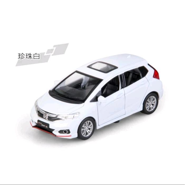 DIECAST MINIATUR MOBIL HONDA JAZZ 1:32 MAINAN MOBIL BAHAN BESI HADIAH KADO REPLIKA PAJANGAN MURAH
