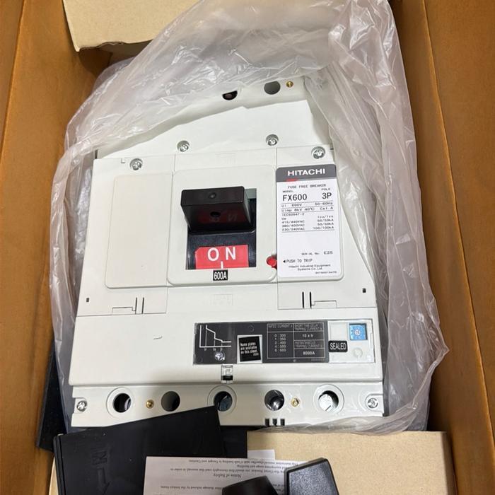 MCCB 3P 600A HITACHI FX600 3P 600A HITACHI ORIGINAL