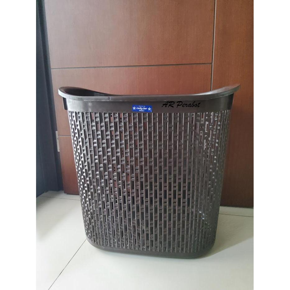 ..- Keranjang Baju Kotor Plastik Laundry Rotan Segi Amazon Lucky Star 691