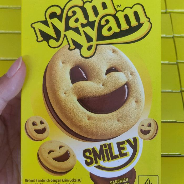 agen distributor makanan ringan snack biskuit nyam nyam smiley pack murah berkualitas