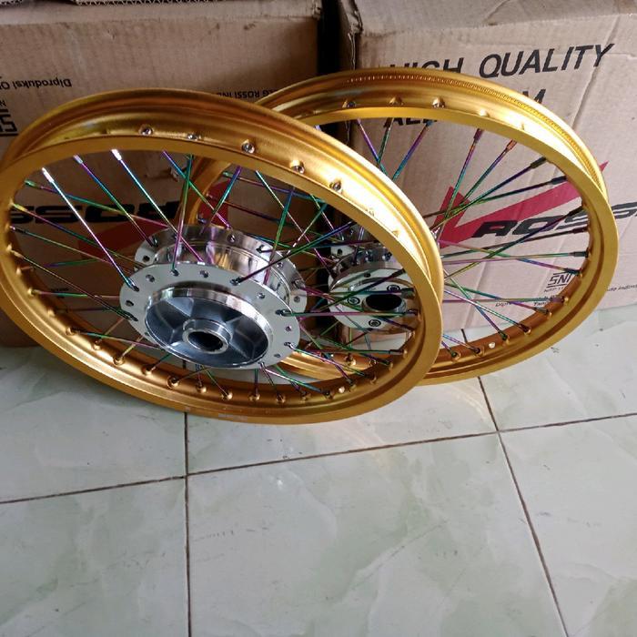 velg jari jari Yamaha Vixion old ring 17 x160/140 Motorcycle