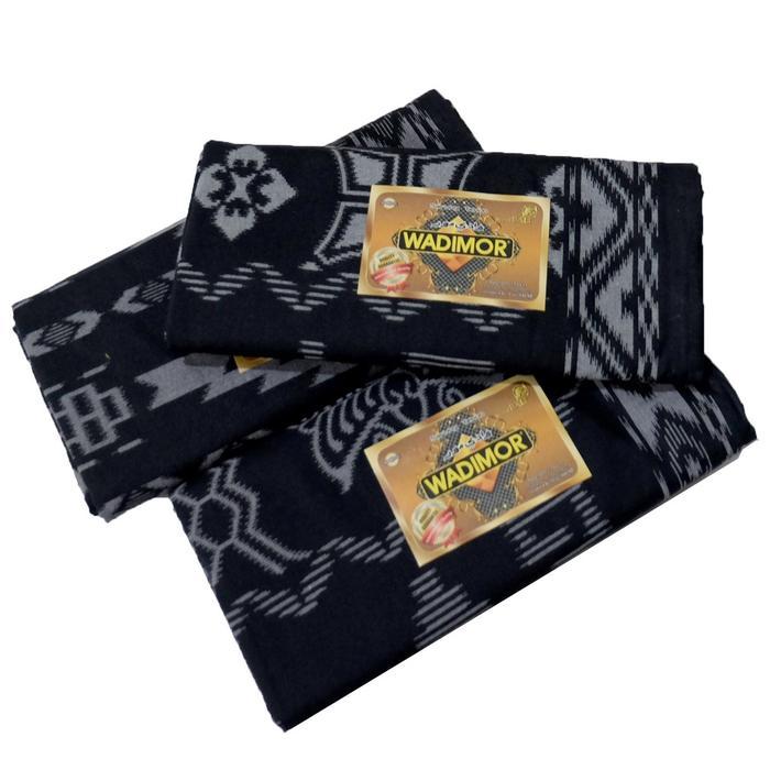 Kain Sarung Wadimor Muslim Dewasa Motif Batik Bunga Bali Tenun Katun Special Hitam BLACK Santri