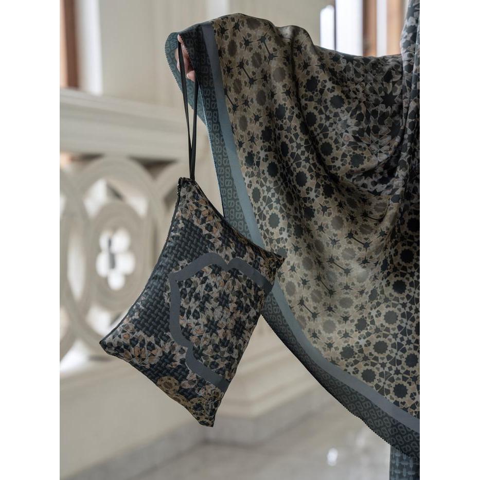 Buttonscarves - Haramain 2 Prayer Robe