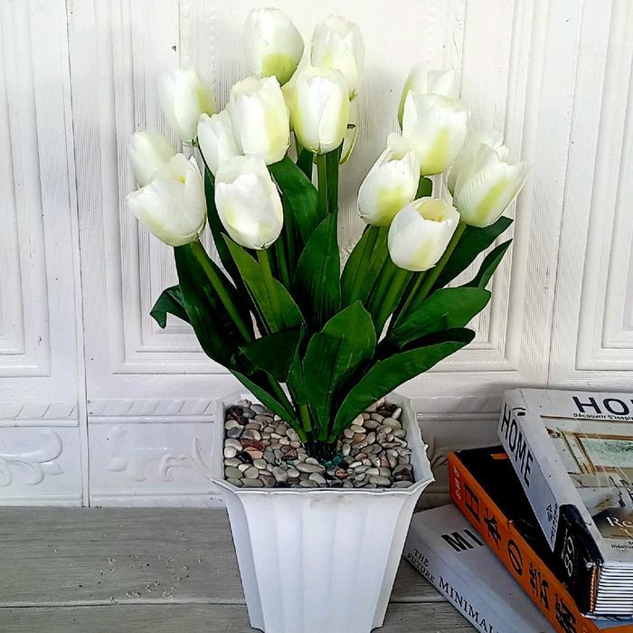 Bunga Plastik Aesthetic Bunga Tulip Artificial Vas Kotak//Bunga Tulip Plastik Murah Bunga Plastik