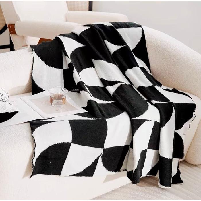 Novak Throw Colour // Throw // Selimut - Black