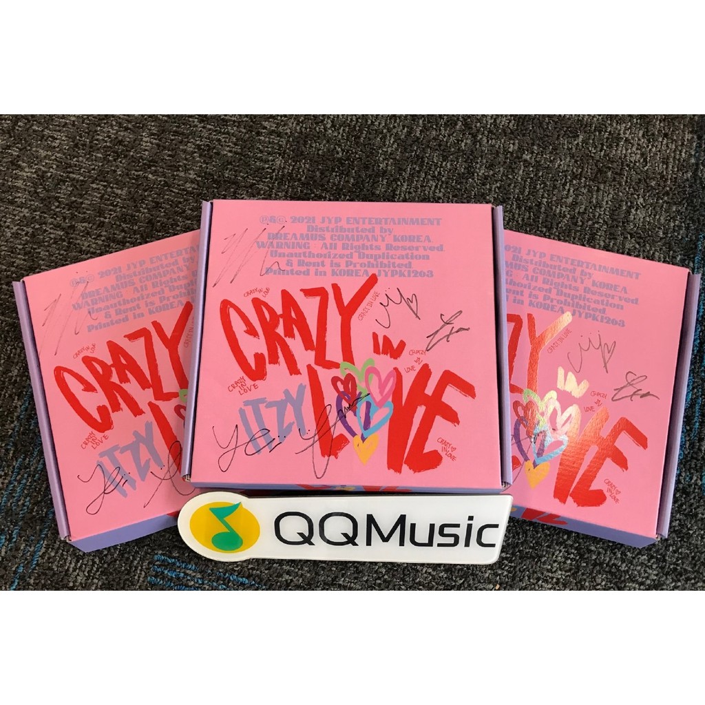 ITZY Autographed Signed Album IT’z ICY Guess Who Crazy In Love K-POP Collection 102021