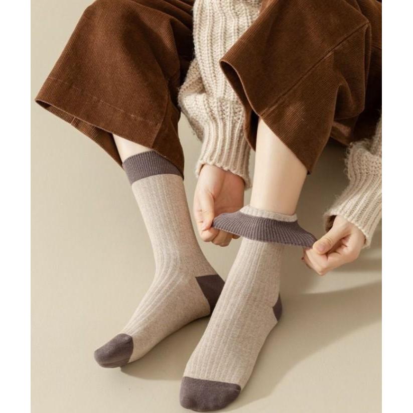 > KK156 Kaos kaki Wanita Vintage Classic Women Socks