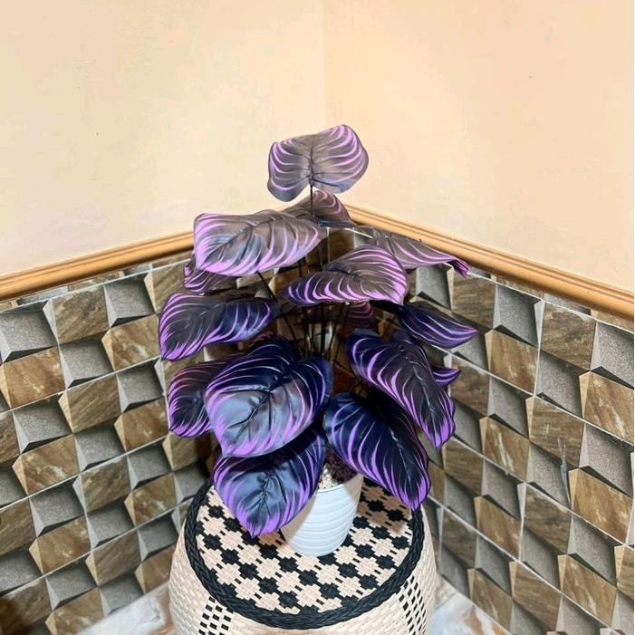 [ tanaman hias artificial keladi ungu tua daun 18 cabang + pot pirus ]