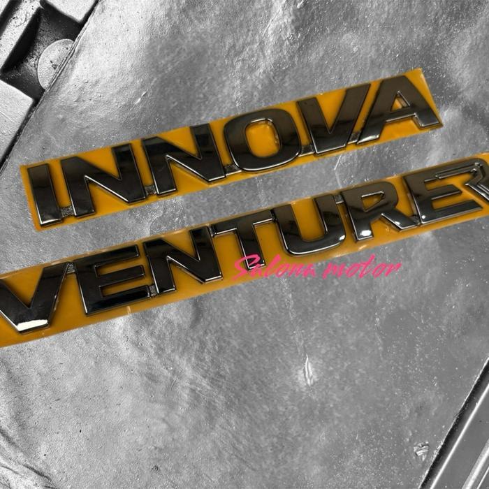 Emblem Tulisan Innova Venturer Black Chrome Innova Reborn Venturer Car