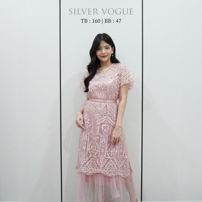 SV 6949 - Seraphine Lace Dress Silvervogue Gaun Brukat Tile Lace Midi Pakaian Wanita