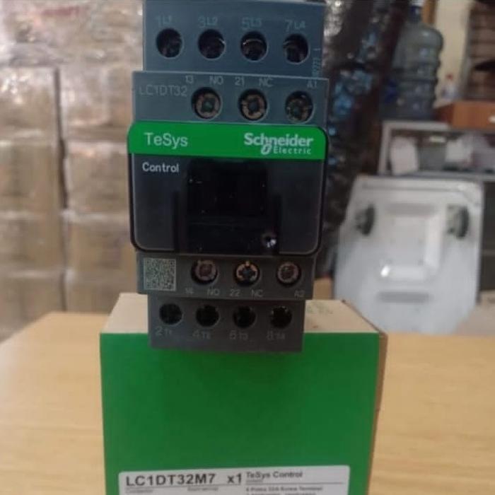 CONTACTOR KONTAKTOR LC1DT32 4P CONTACTOR LC1DT32 M7 4P / LC1DT32M7 220V 4P LC1DT 32A