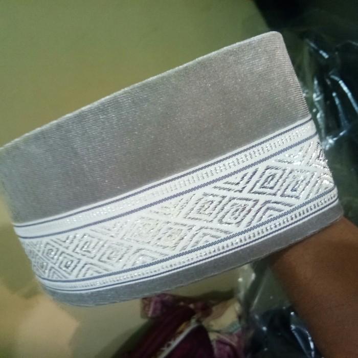 Peci Premium Songkok Kopiah Aceh Bahan Bludru Silver Exclusive Motif Perak