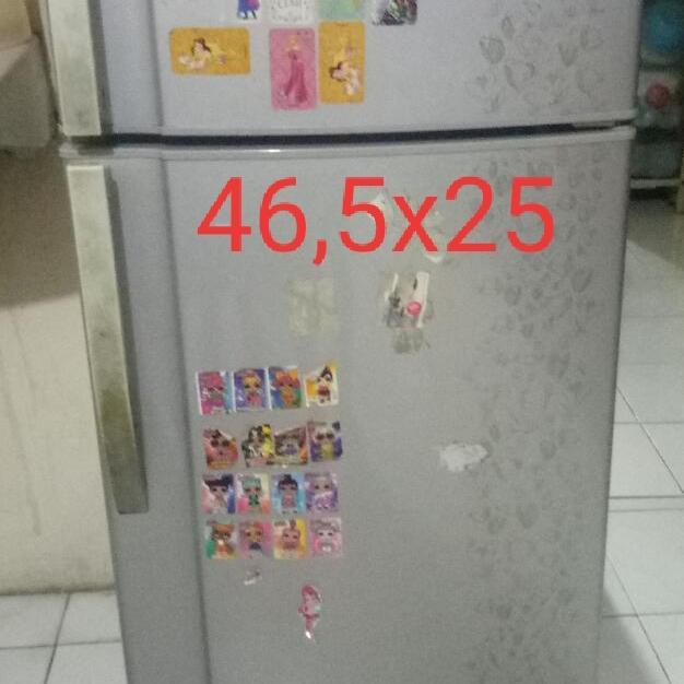 Rak Kaca Tutup Box Sayur Kulkas Sharp