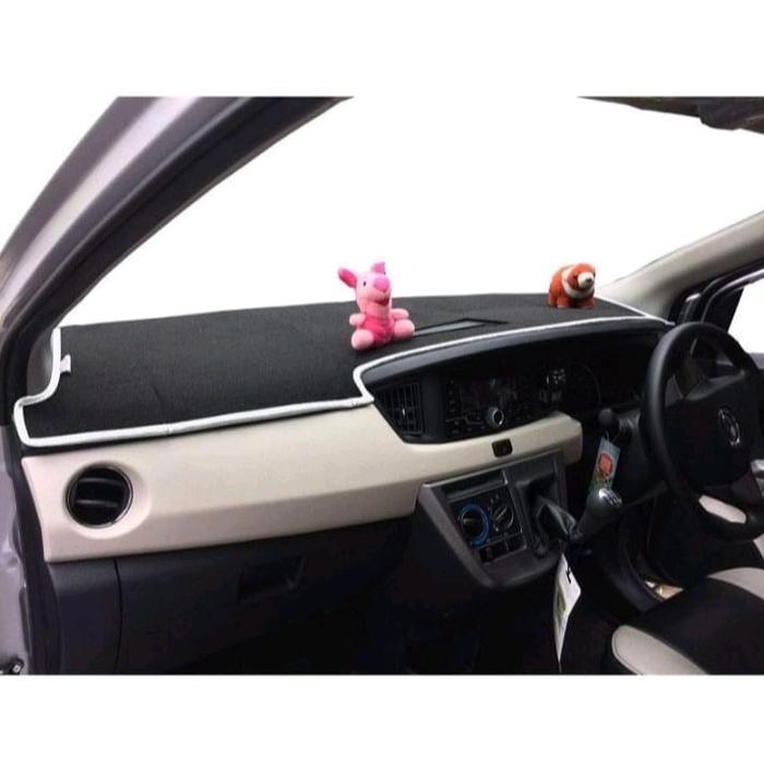 Karpet Dashboard Calya / Sigra Pelindung Dashboard Mobil