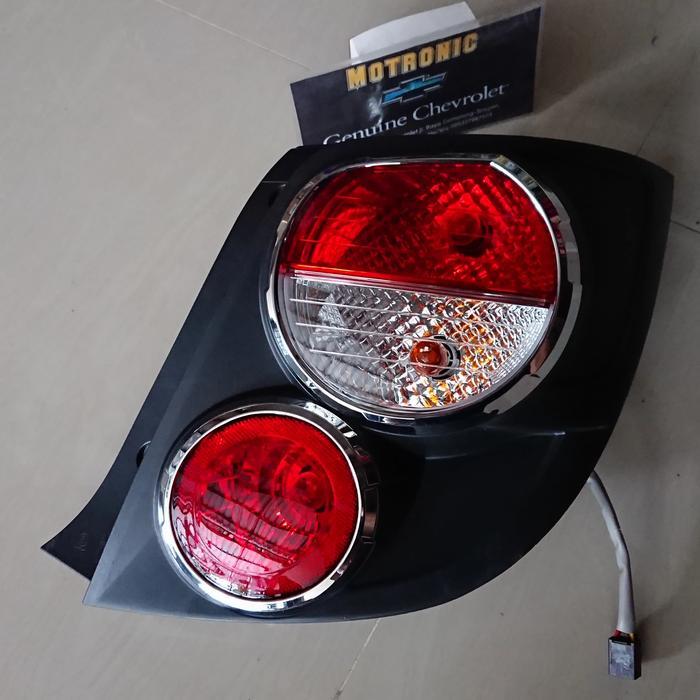 Lampu Rem Stop Lamp Kanan Belakang Chevrolet Aveo Sonic