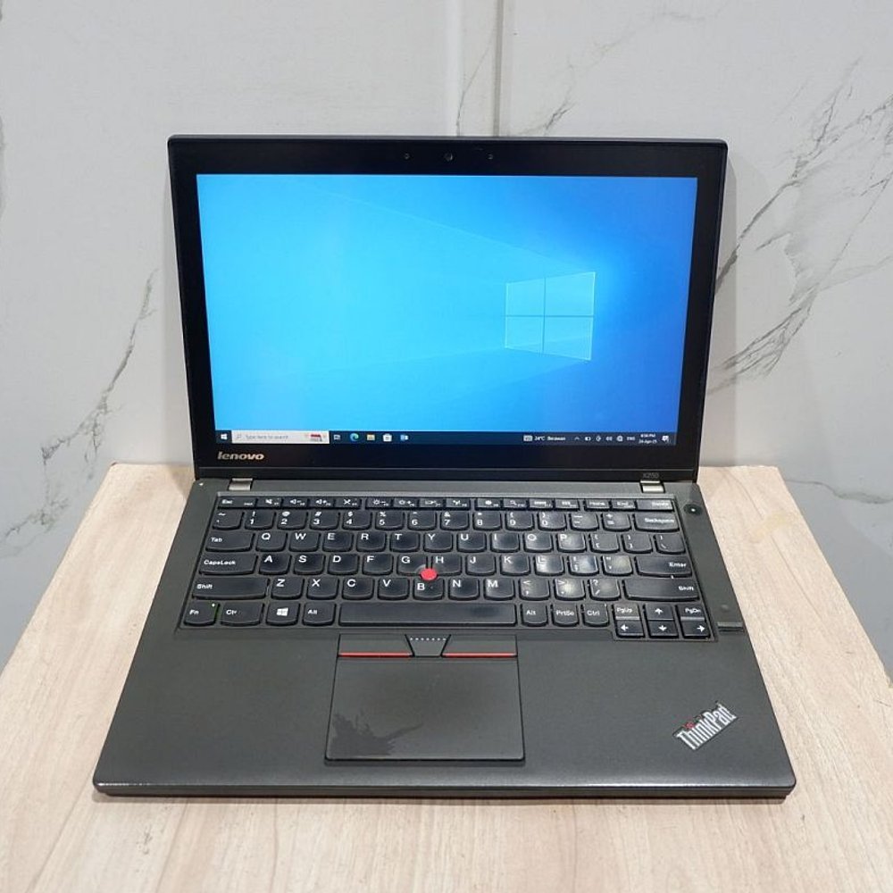 Laptop Thinkpad X250 Touchscreen Intel Core i7-5600U Ram 8Gb Ssd 128Gb Cocok Untuk Owner Bisnis Seco