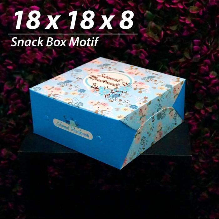 Dus Makanan Motif 18 x 18 x 8 cm - Dus Kue - Snack Box - Warna Warni