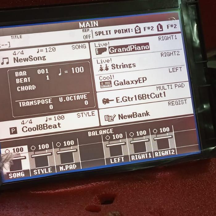 LCD yamaha psr s710