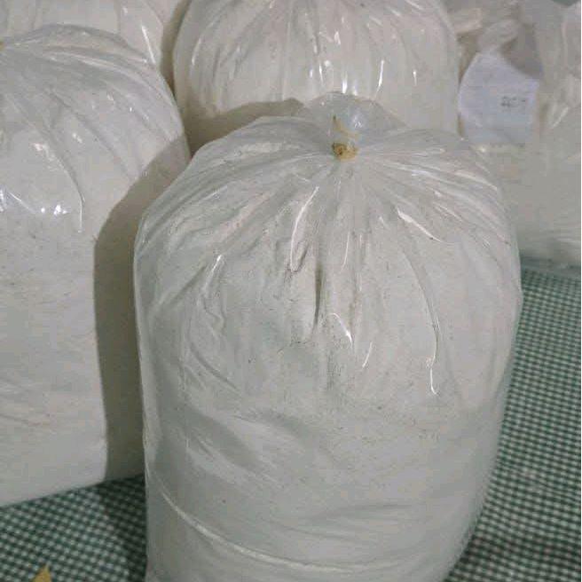 tepung gaplek singkong berat 1kg/ tepung tiwul makanan legendaris