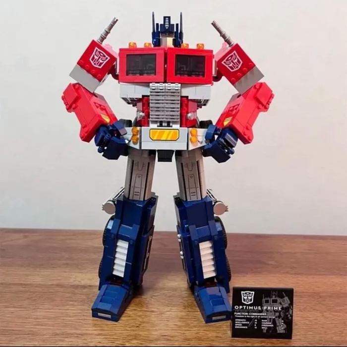 [READY STOCK] TRANSFORMER OPTIMUS PRIME - BRICKS