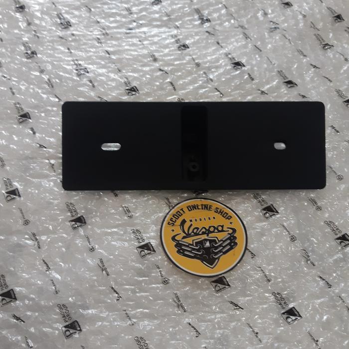 Dudukan Plat No Vespa Matic S