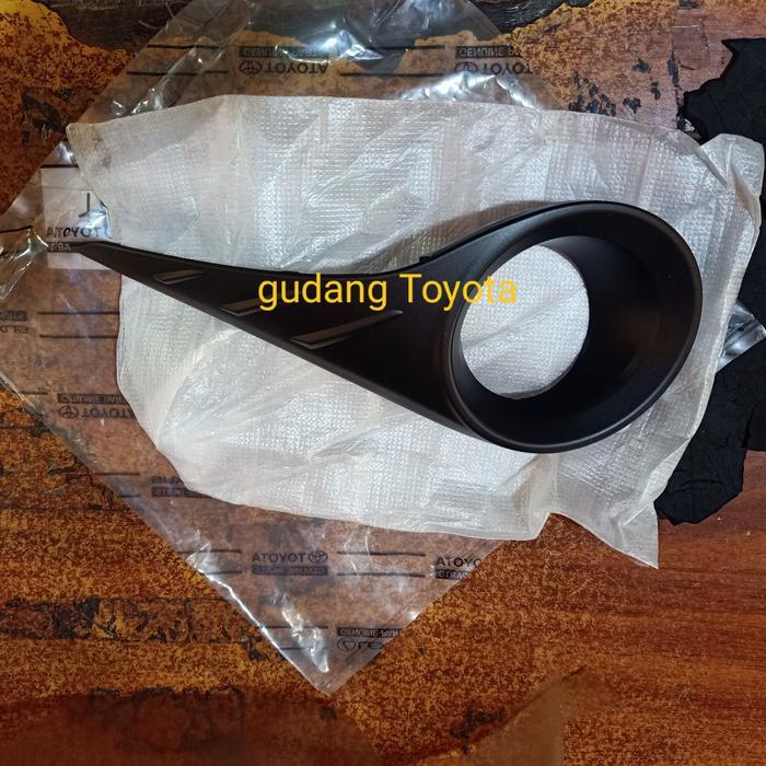 Cover Foglamp Kanan Rh Agya 2018-2019