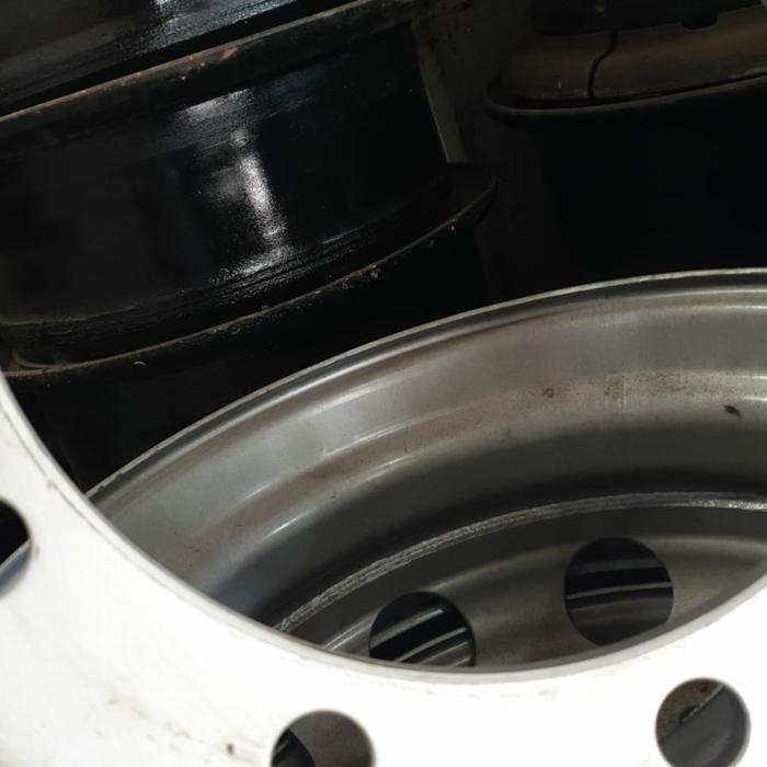 Velk Tubeless 22.5x7.50 (Velg Tubeless 11 R22.5 - 10 R22.5)