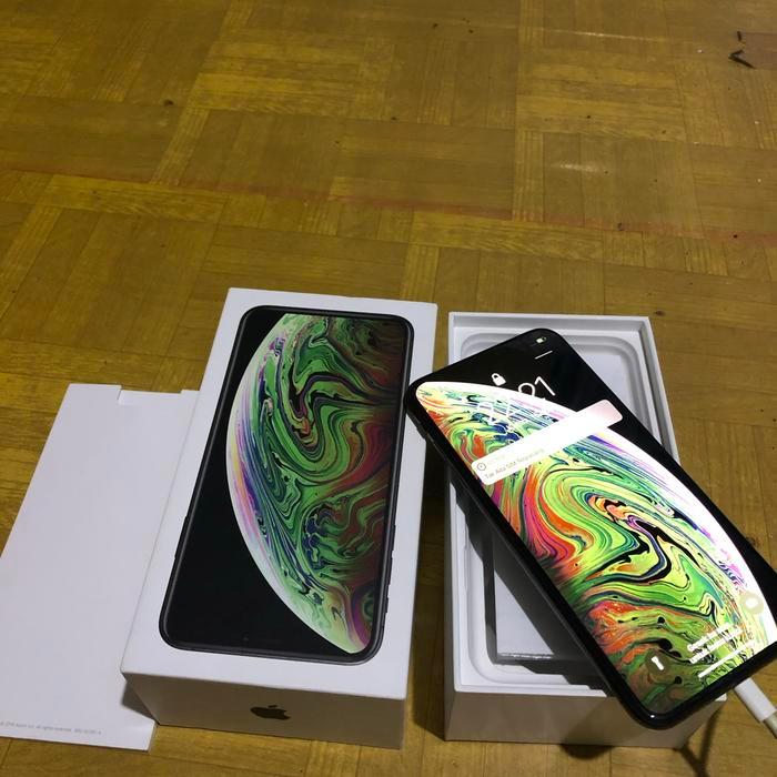 iphone xs max 64gb