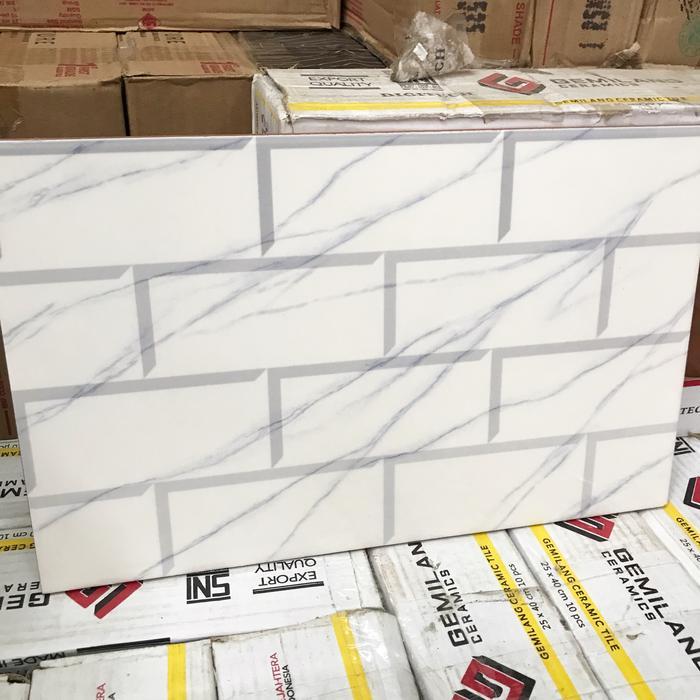 Keramik Dinding Kamar Mandi 25X40 Motif Bata/ Keramik Dinding Dapur