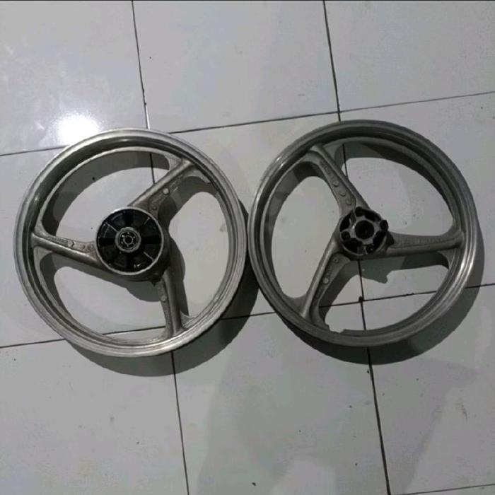 Velg Set Bintang 3 Enkei Original Lepasan Motor Fiz R